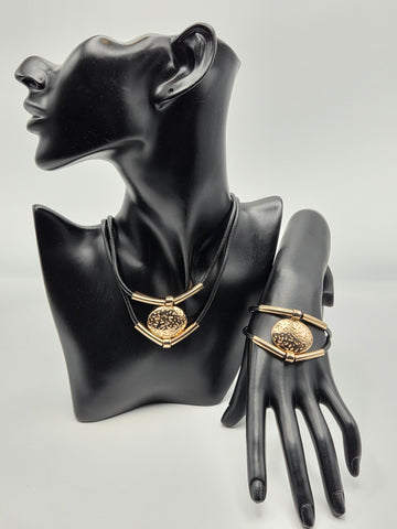 Primo Hammer Necklace set